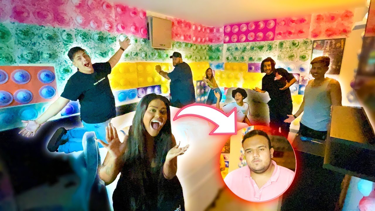 COLOCAMOS POP IT GIGANTE NO QUARTO DO MEU IRMÃO !!!