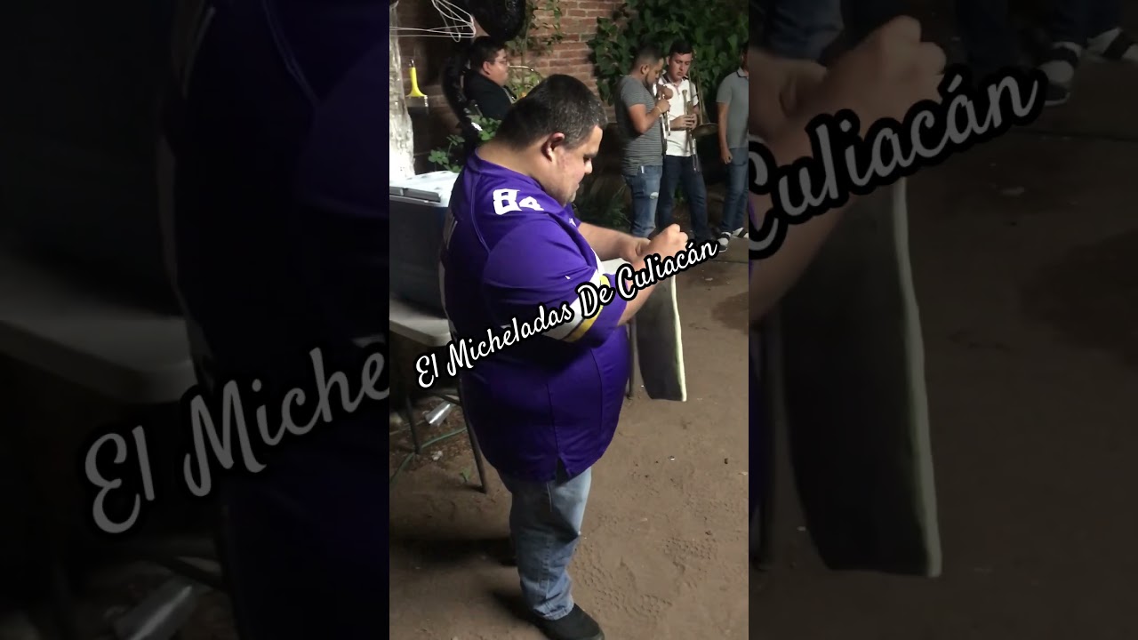 Una bailadita el mu&ntilde;eco Ramoncito El Ahualulco Con Banda #ramoncitodeculiacan #ramoncitoeldeculiacan