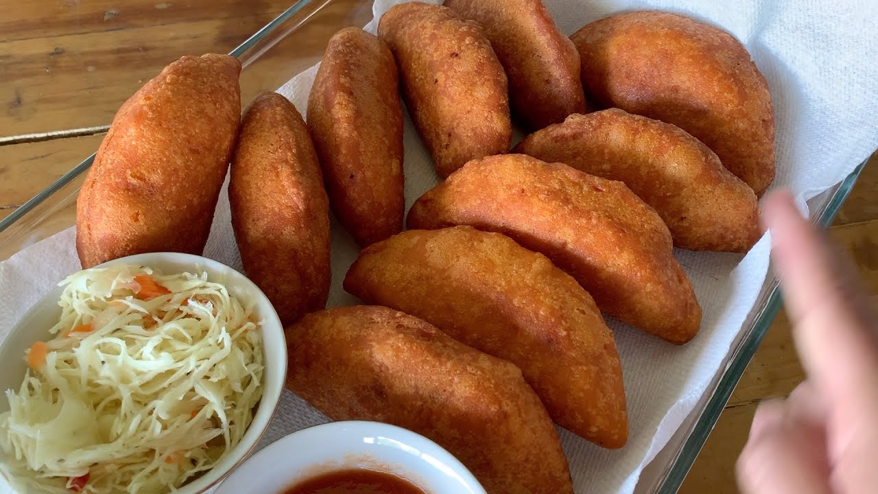 pasteles de pollo y repollo