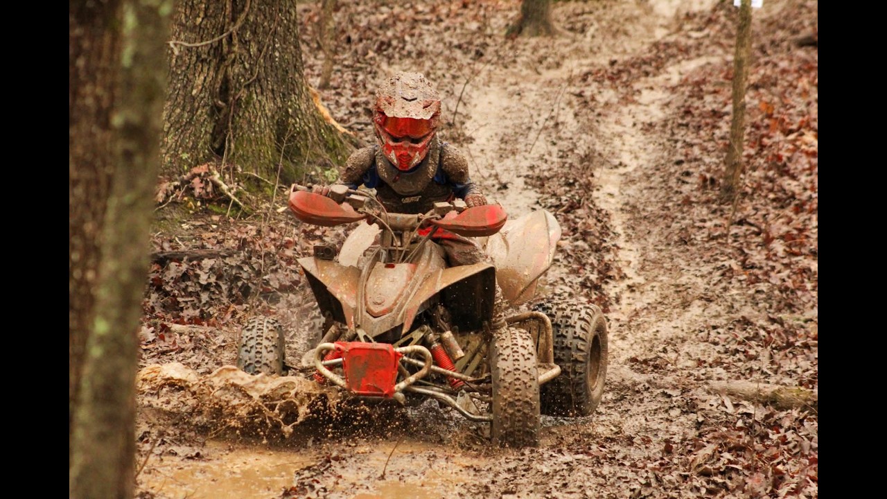Kids ATV Race - Muddy!