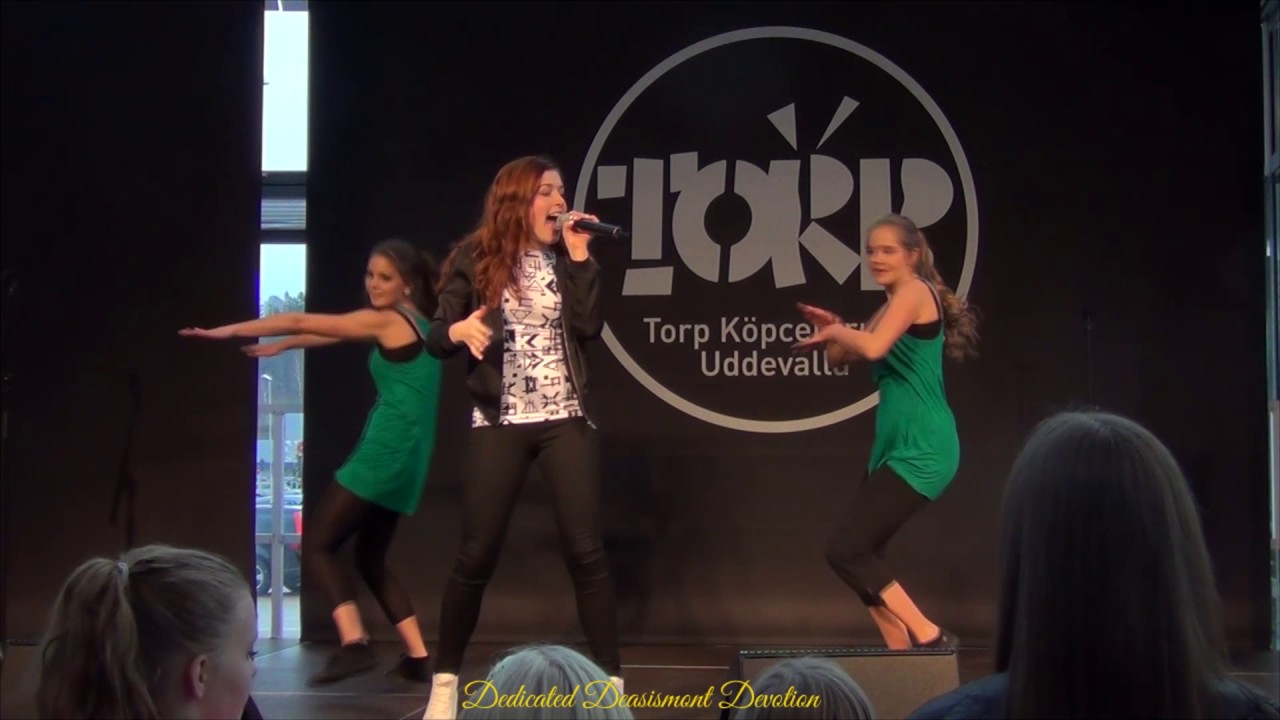 Amy Diamond performs live at Torp Köpcentrum, Uddevalla 10/11 2013