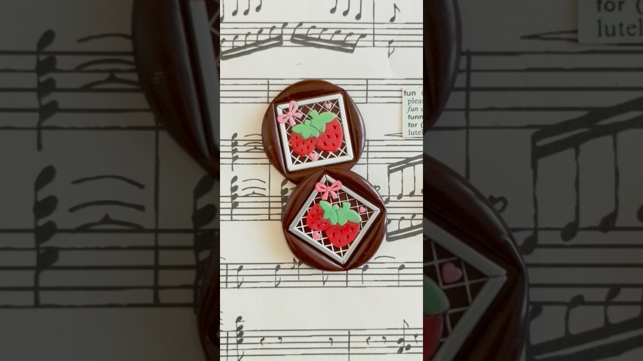 🍓🍫 (Made of sealing wax 💌)