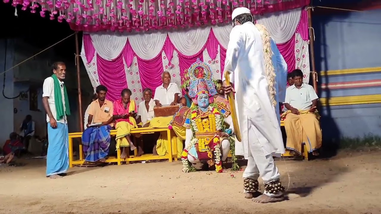 ஸ்ரீ வெங்கடேச பெருமாள் நாடகத்தில் அப்துல் காதர் வேடத்தில் கோடையிடி மிருதங்க  கோவிந்தராஜ்