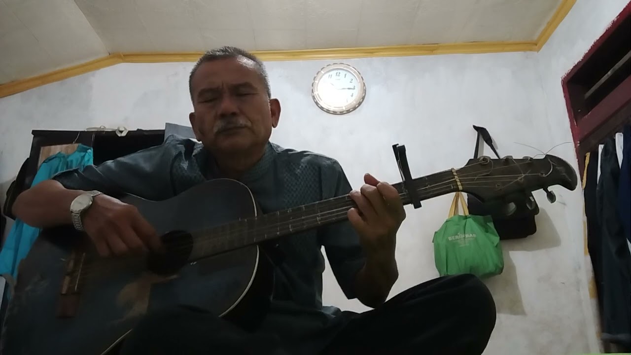 Apakah ku tak boleh mengenal dunia ini (Cover : Fingerstyle) 