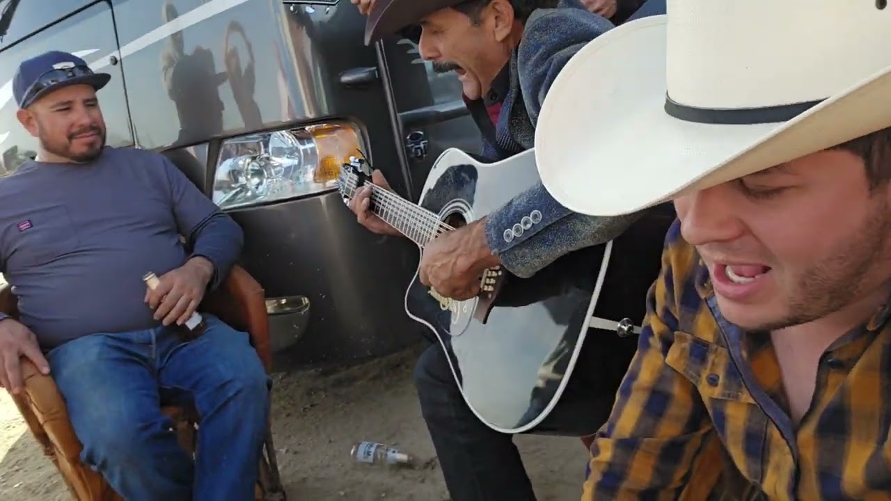 CORRIDO El Clavo 🌵 Los Migueles de Miguel Montoya en vivo