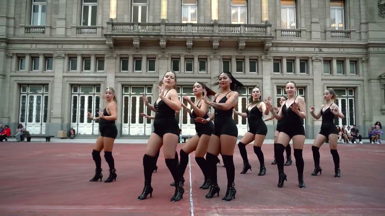 💃Daniela Godoy💃  🎵Me Derrumbo - Dani J🎵