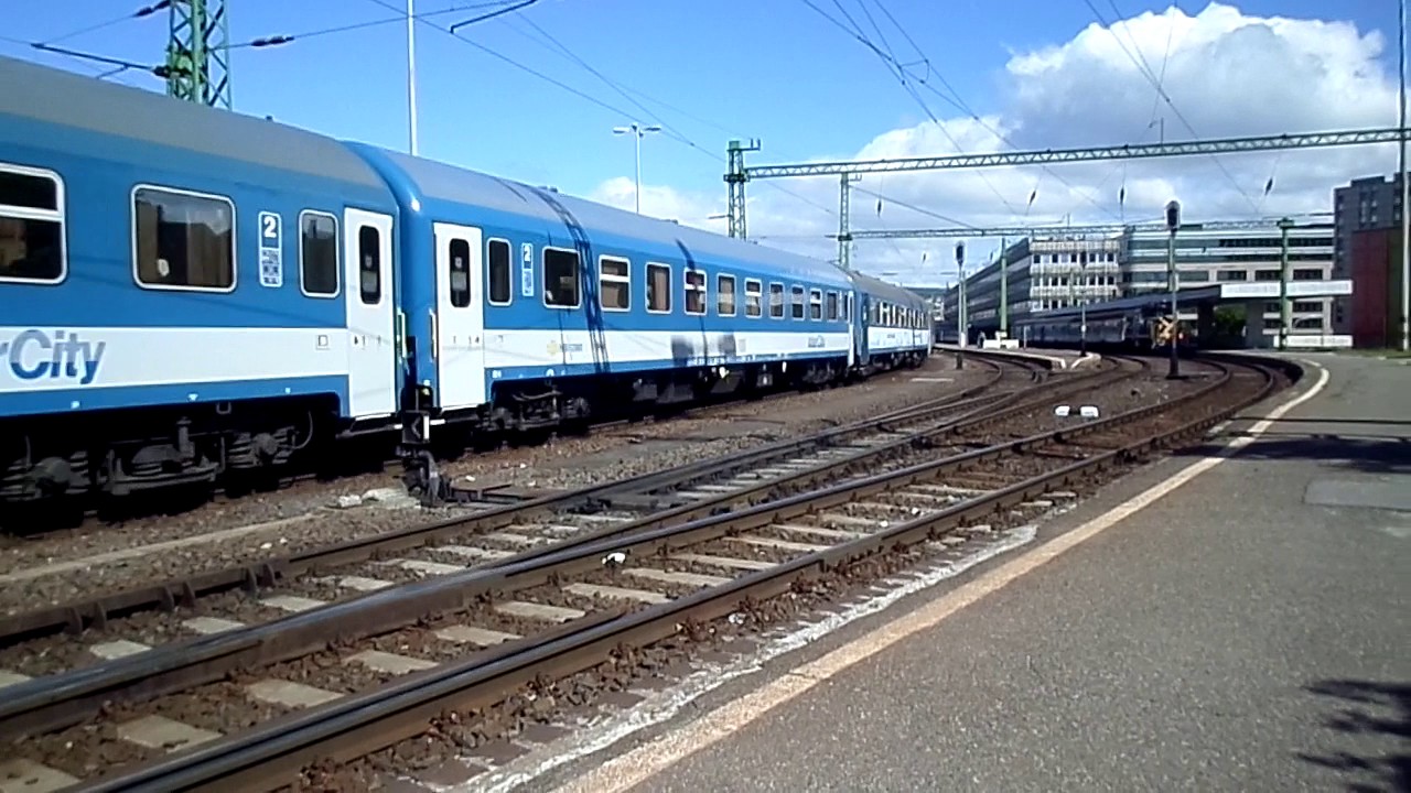 Tettye IC indul Pécsre Budapest Déli pályaudvarról