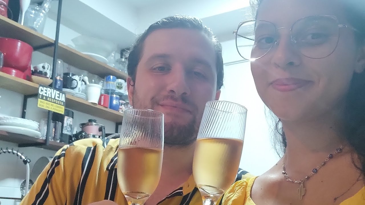 Ano Novo no nosso apartamento - Alana Bastos 