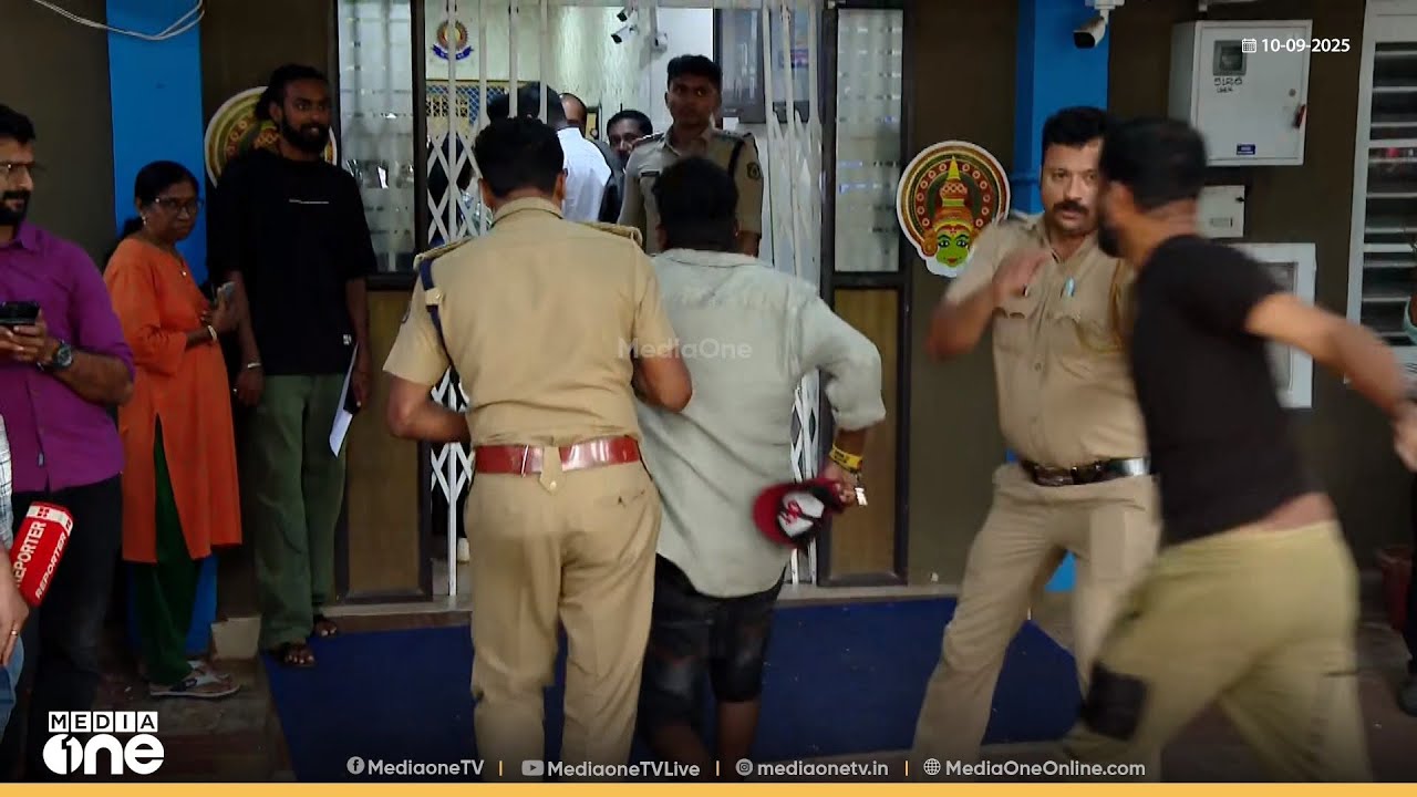 'വേടനെ ഇറക്കി വിടടാ പൊലീസേ...' പൊലീസുകാർക്ക് നേരെ തെറിയഭിഷേകം... ക്ലൈമാക്സ് കണ്ടുനോക്ക്...
