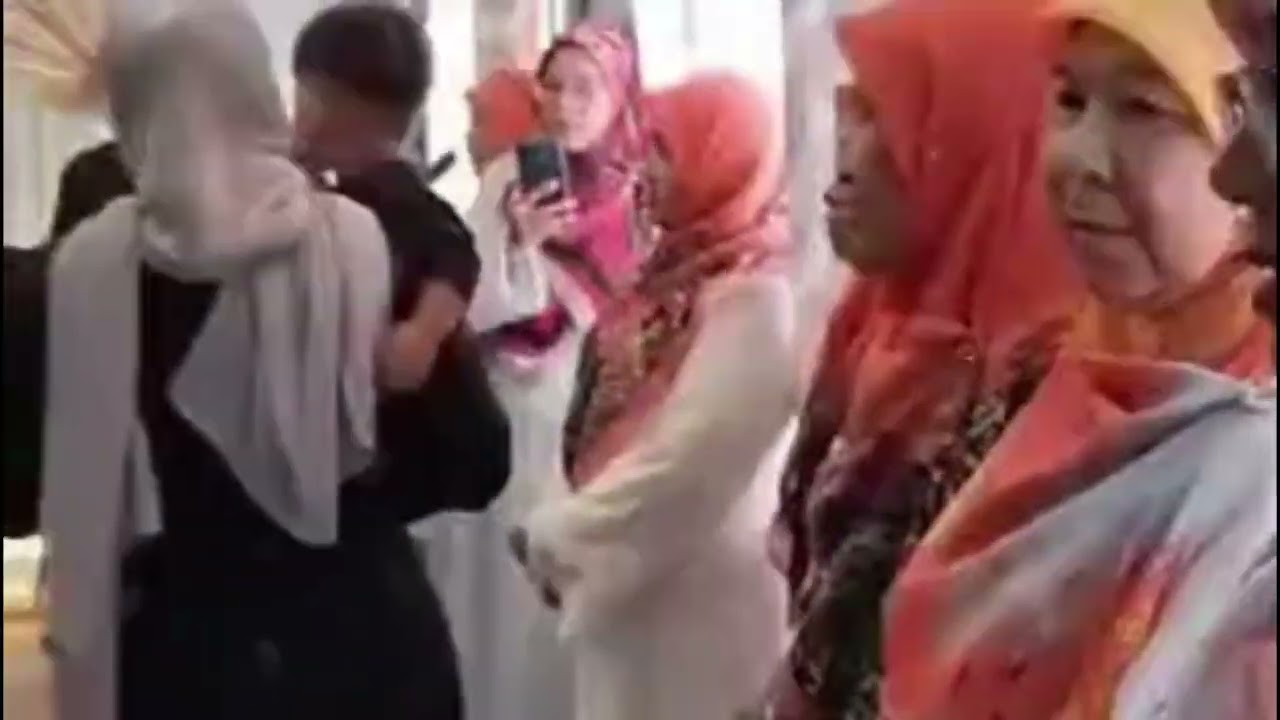 Hebat masyarakat malaysia..Aqiqah Ayden & Aqeef.. dah macam kenduri pengantin.. 