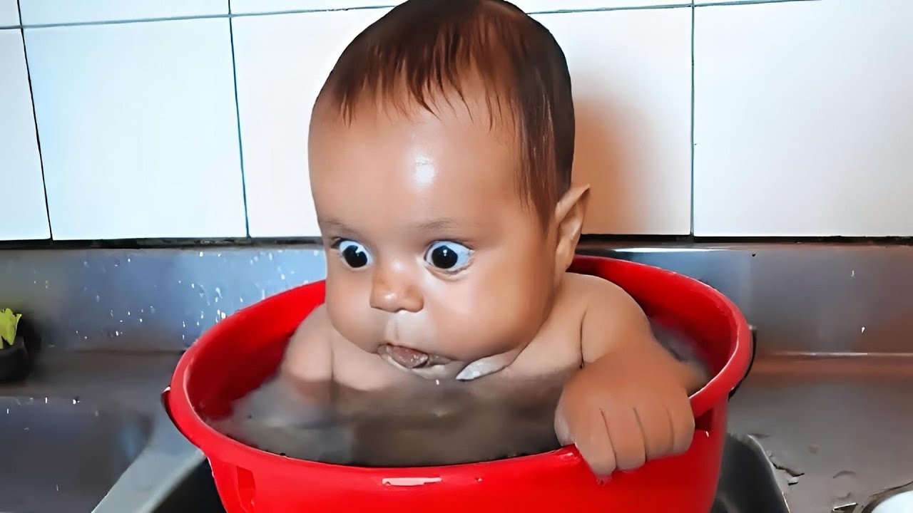 Funniest Baby Fails of the Month &ndash; Try Not to Laugh🤣
