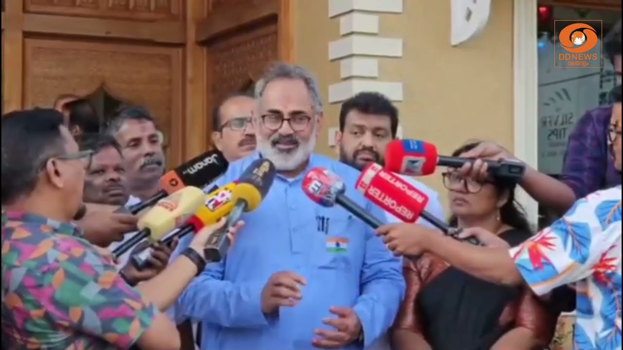 പത്ത് വർഷം എൽഡിഎഫ് ഭരിച്ചു, 22 ലക്ഷം കോടി ചിലവാക്കി, ഈ രൂപ എവിടെപ്പോയി? രാജീവ് ചന്ദ്രശേഖർ