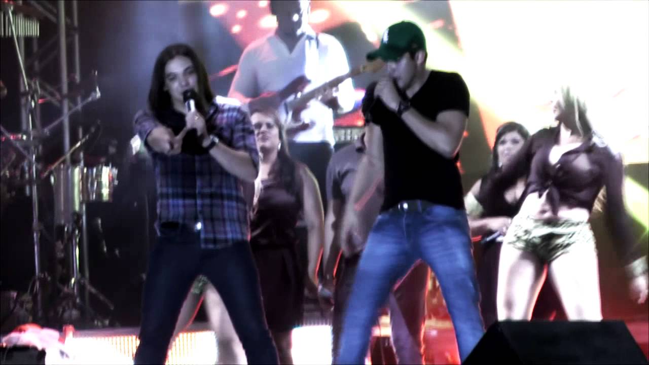Festa da Luz 2013: Wesley Safadão e Garota Safada - Mulherada na Lancha