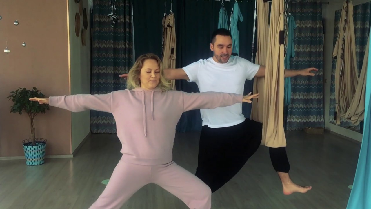 В гостях у Fly Yoga (выпуск 1). Йога в гамаках для всех. Мифы о йоге.