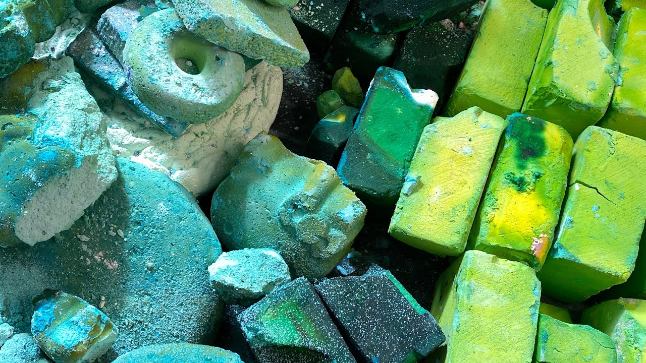 Variety of Green Dyed - Damped + Buttery Gym Chalk | Satisfying Powdery Reforms