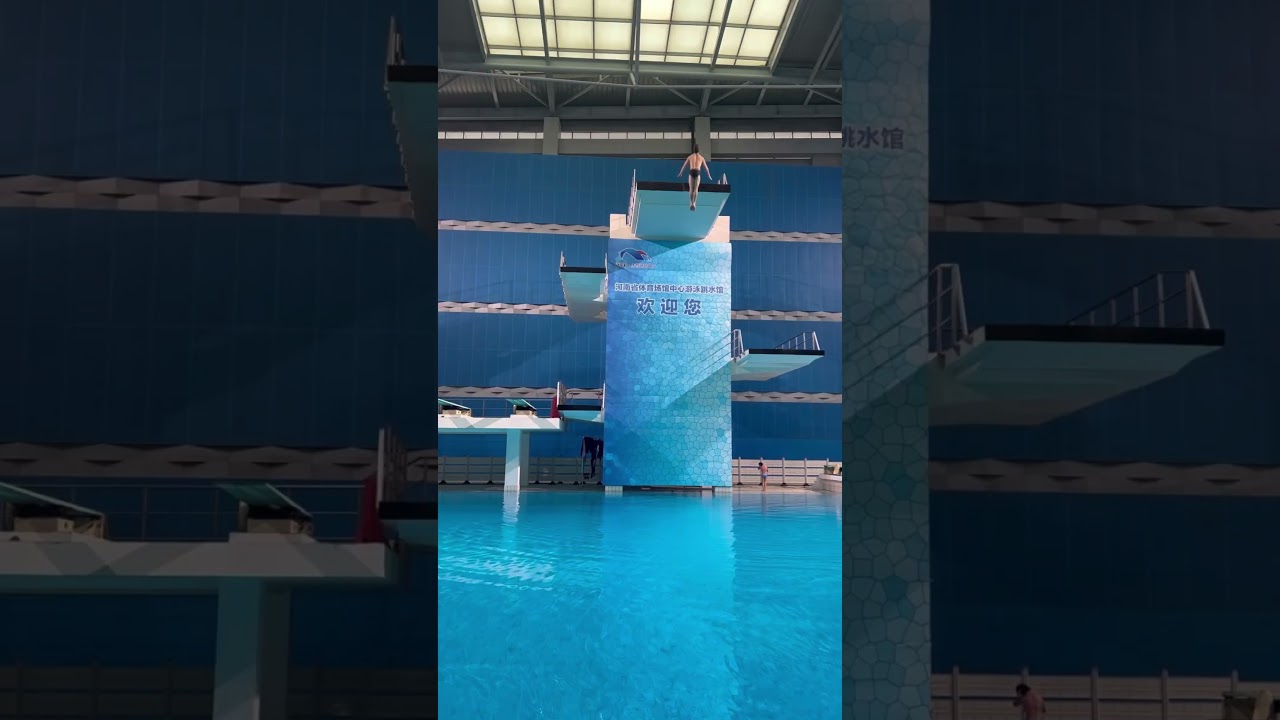 Diving 10/7 m . China