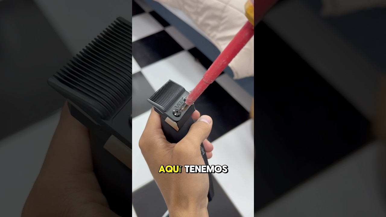 C&oacute;mo ajustar las cuchillas de tu m&aacute;quina! #barbershop #barbero #barber