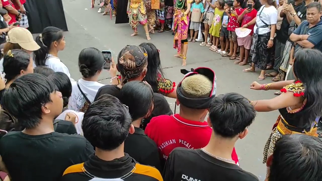 CUPLIKAN PENAMPILAN OGOH -OGOH BANJAR LABAK || DESA ANTURAN