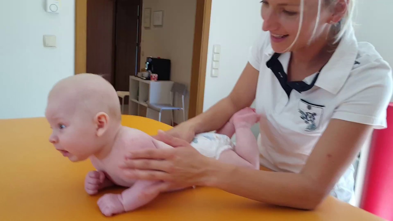 Asymetria ciała u niemowląt