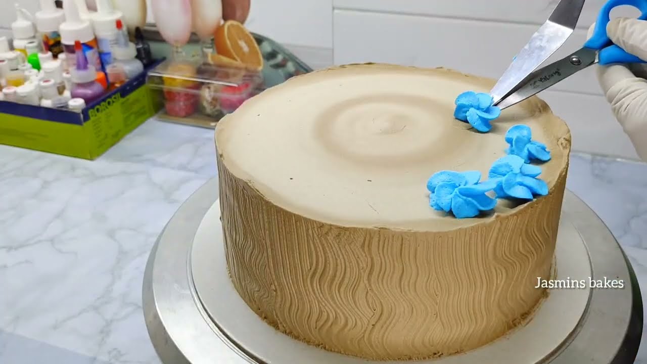 Cake Decorating Ideas || White Forest Cake Decoration || Tree Stamb Cake||Jasmins Bakes || Malayalam