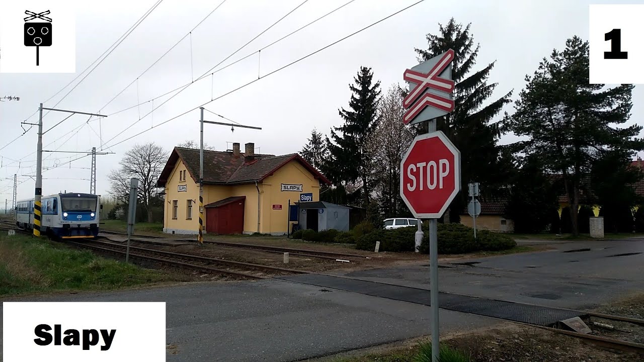 Železniční přejezd / Czech Level Crossing / Bahnübergang / Slapy / 14. ‎dubna ‎2019 [REUPLOAD]