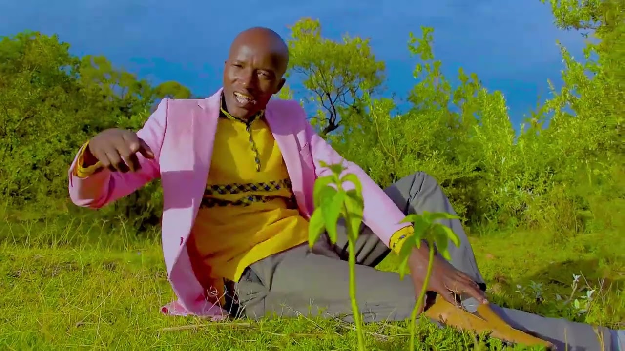 Megomi Chubet By Gilberto sabatoman