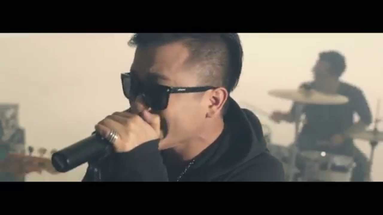 DRIVE - Senyum Dan Tangis (Official Music Video)