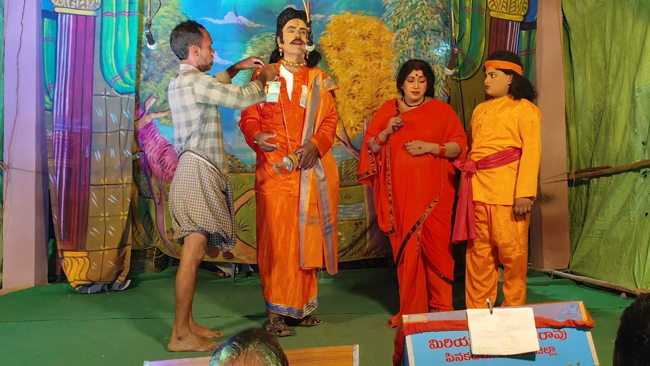 SATYA HARISCHANDRA ADAVI SCENE...SK AMEEN SAHEB... THOTARAVULA PADU