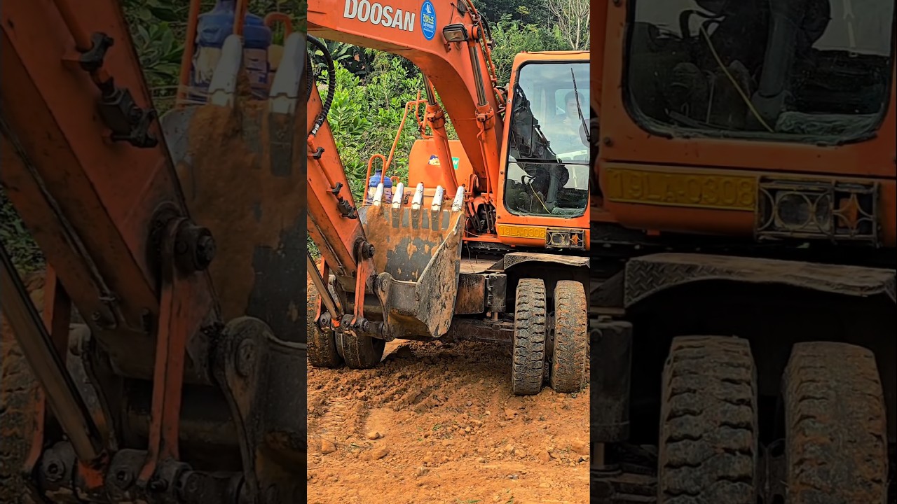 M&aacute;y x&uacute;c Doosan 140w #mayxuclamviec #excavator