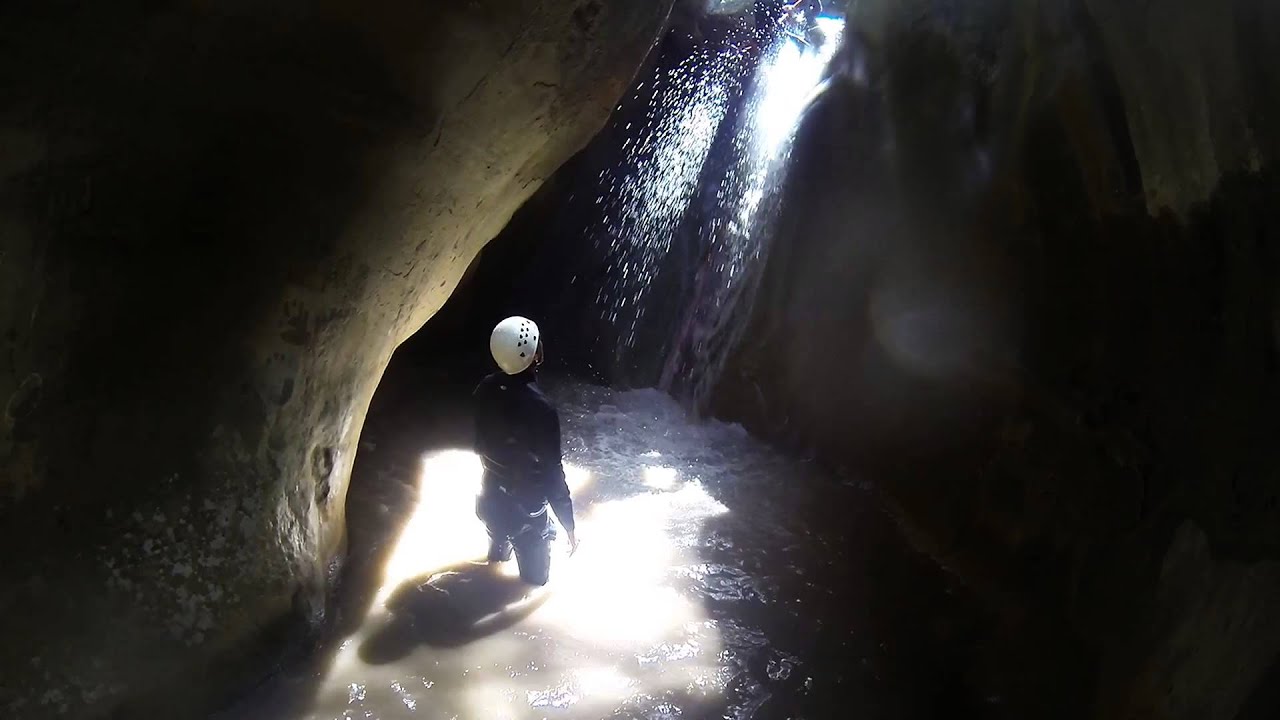 Descenso de barranco del Infierno con RocRoi (canyoning)