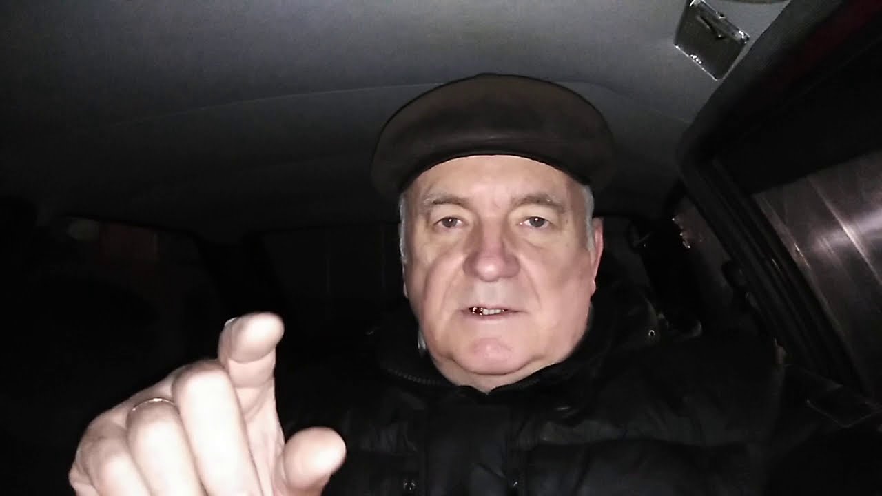 Как снять решотку воздуховода Таврии.