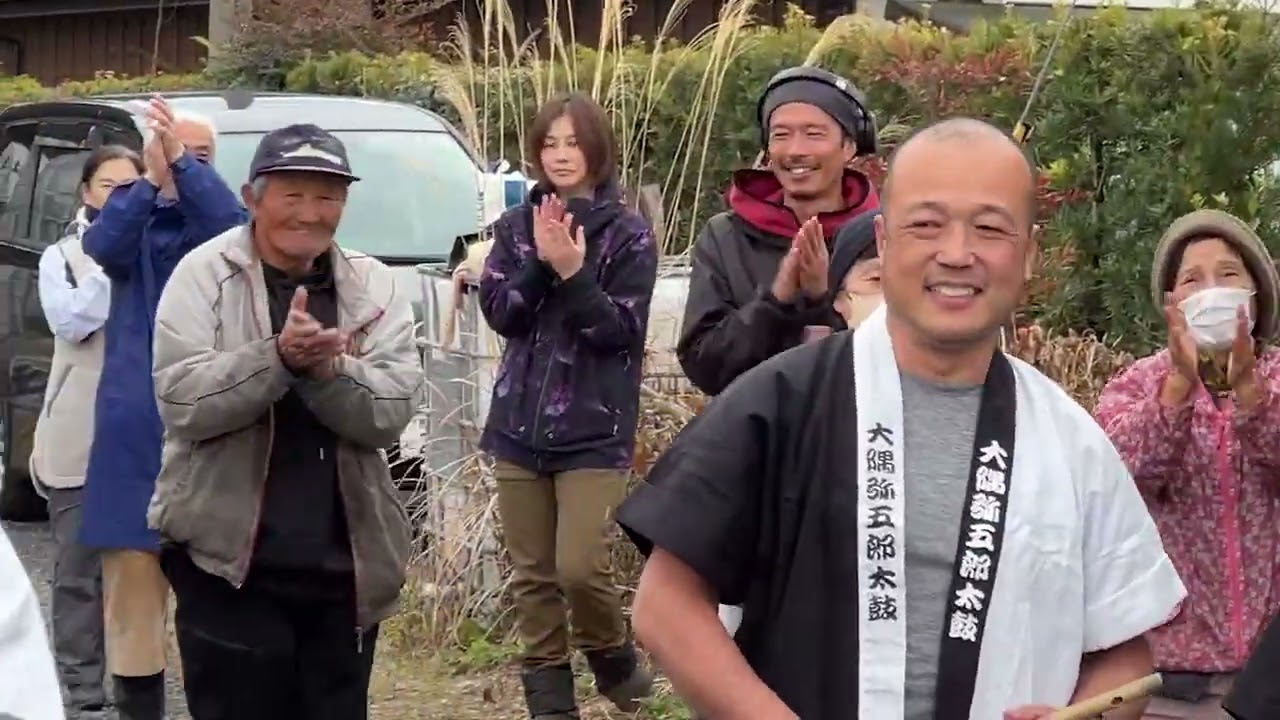 南国ばなな　バナナ苗の植え付けからわずか８ヶ月で販売開始という鹿児島県曽於市の小浜農園のバナナの販売を開始します。ギネス級の早さでの販売開始です。今は冬で少し小ぶりですが南国ばななのデビューです。