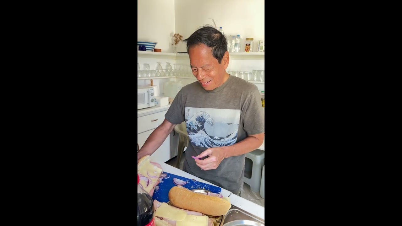 Sandwich Mojo Featuring Rupert Jee 