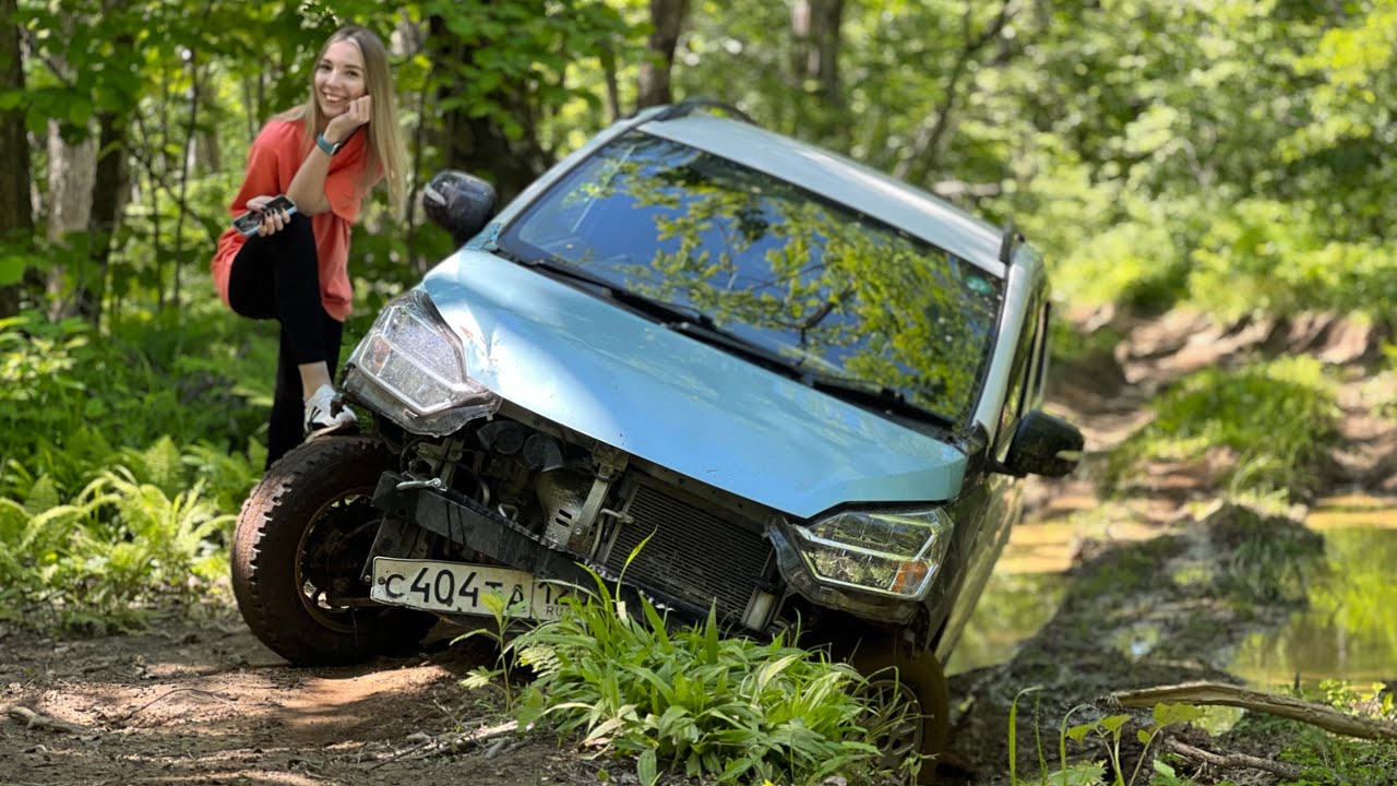 Off-Road в белых кросах. Key-car на лютом бездорожье.