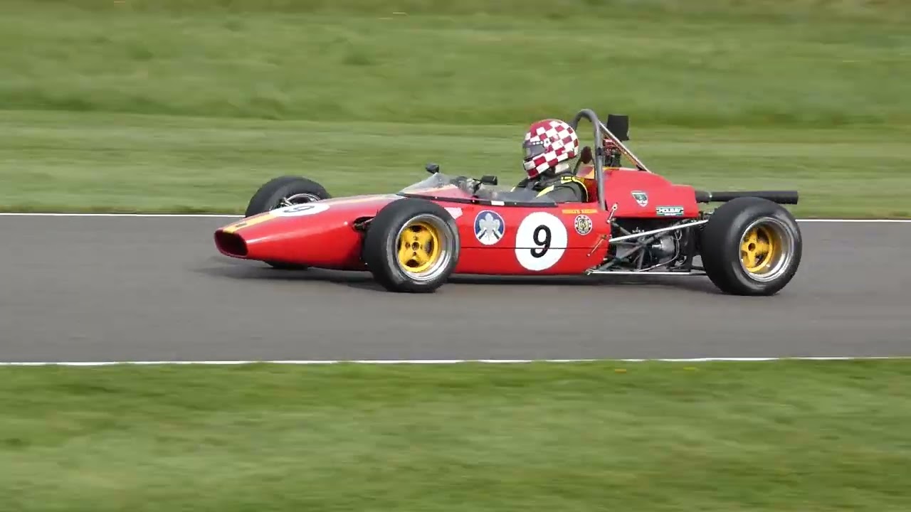 Derek Bell Cup Race for 1 Litre F3 cars from 1964 - 1970 Goodwood