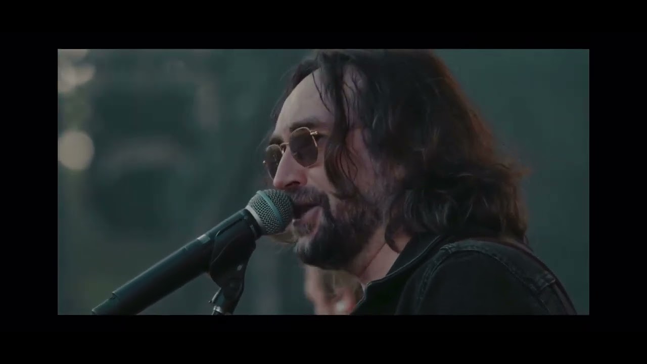 Matmatah & Kevrenn Alre - Les demoiselles de Loctudy. Les Vieilles Charrues 2022