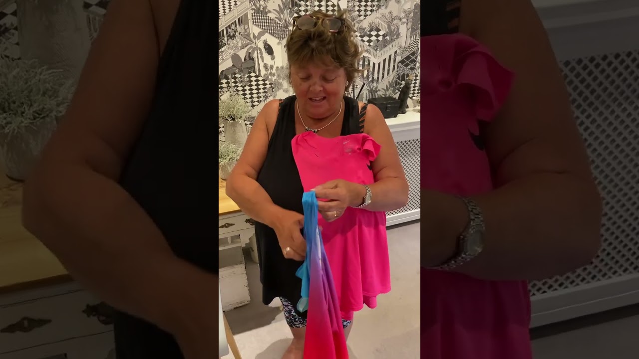Sue inspects a Soar vest. Does it make you “Sore” she wonders ?