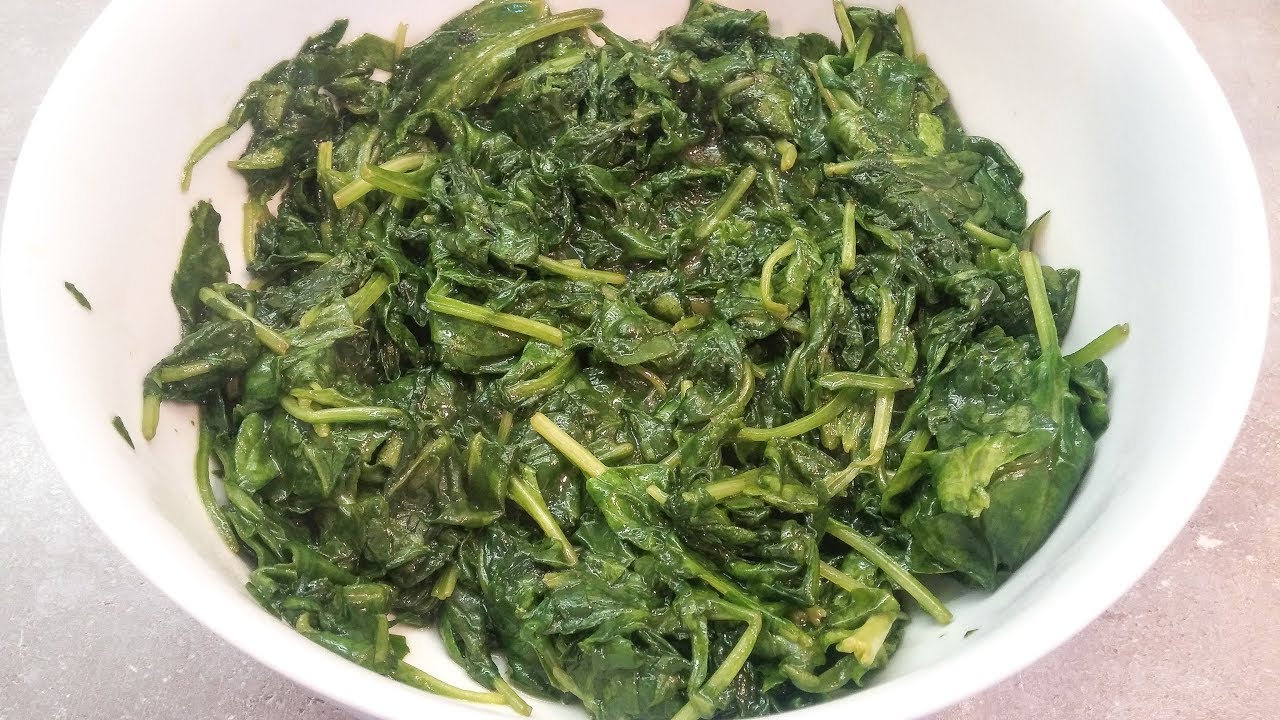 Receita de espinafres frescos salteados em azeite e sal by necasdevaladares