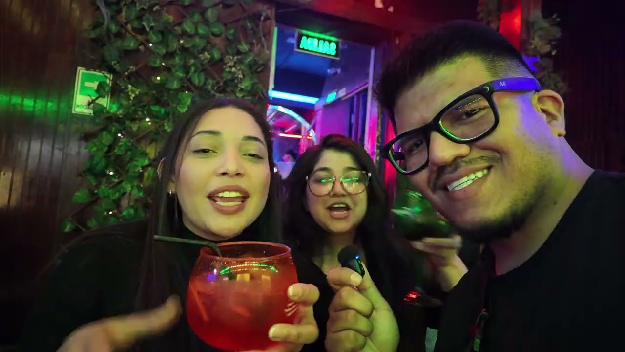 🇨🇱 SANTIAGO NIGHTLIFE - DE CARRRETE EN BELLAVISTA [4K]