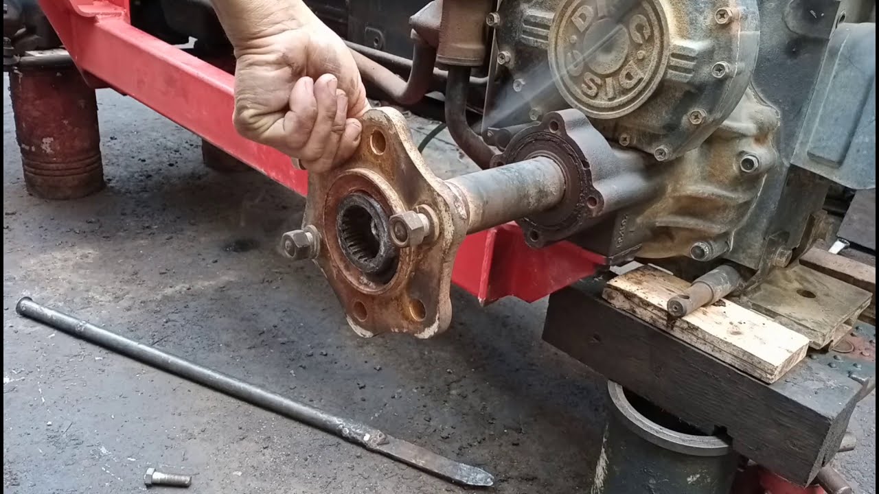 oil seal replacement rear axle(HINOMOTO E2304)with loader