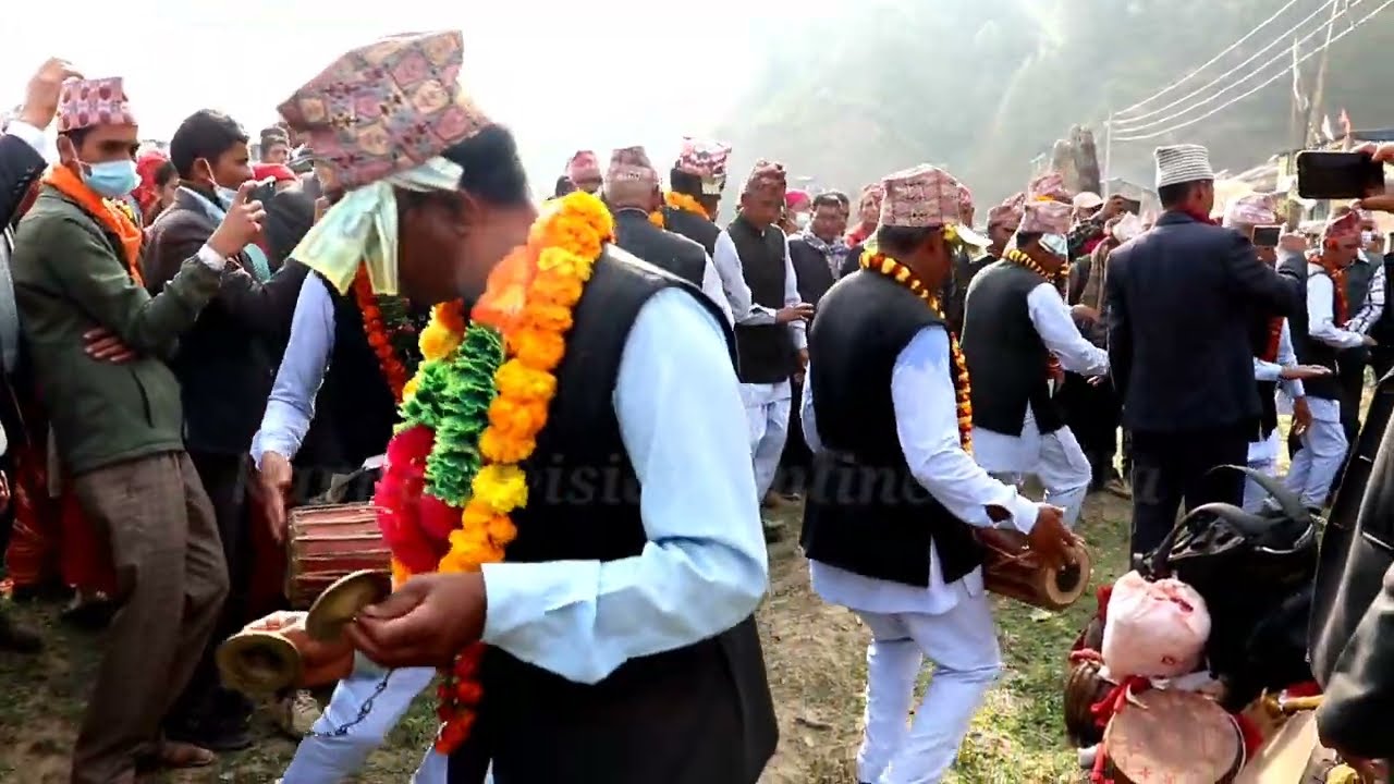 सुर्खेत चिङ्गाड ठाटिबजार मेला/Beautiful Lahare Nach/सुन्दर लहरे नाच