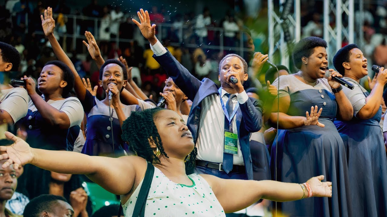 Bwa Mbere😍 Jehovah Jireh choir  muri STADE irijije abantu🥲Bagaragarijwe URUKUNDO bidasanzwe 😍