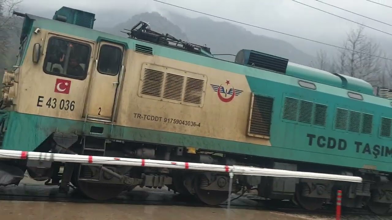 E 43 036 Belemedik tren istasyonuna giriyorrrrr 🚂🚂🚂
