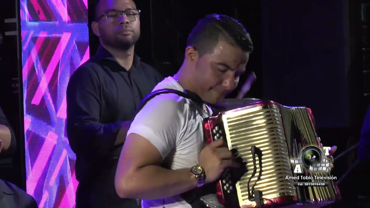 PARA BAILAR FARID ORTIZ Y ANUAR GARCIA LE BAILARON EL INDIO