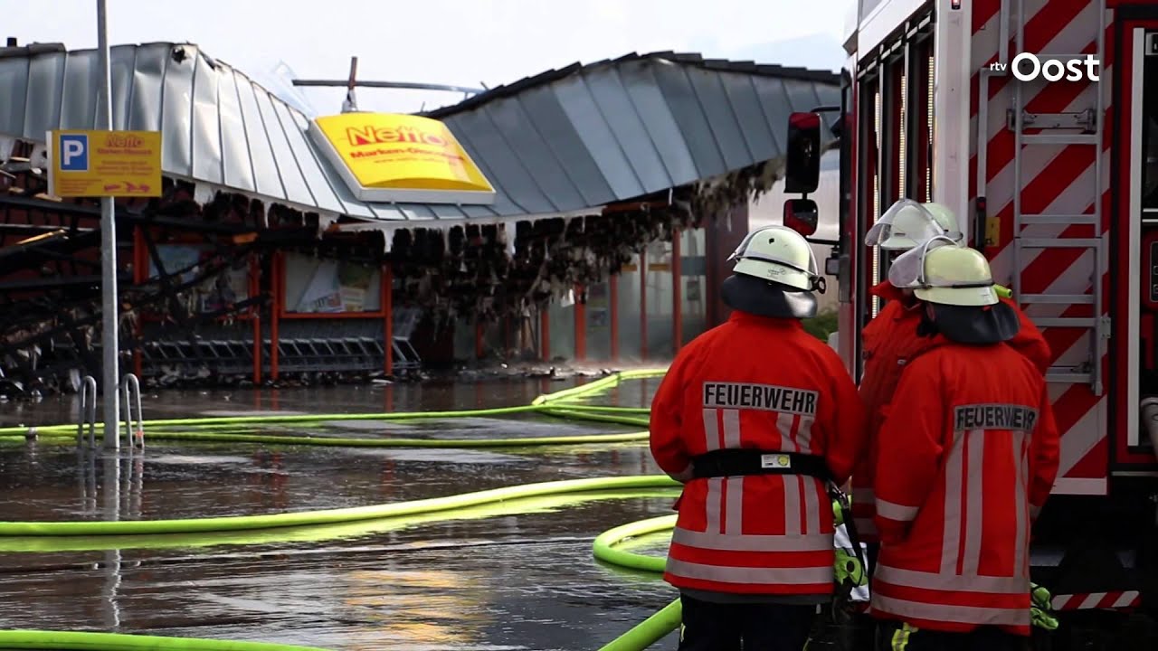 Grote brand in supermarkt Nordhorn; brandweer Twente assisteert