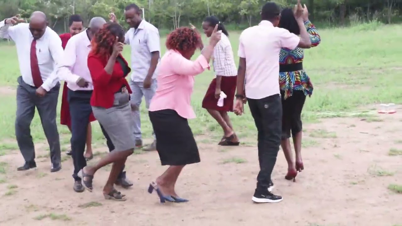 ST. JOHN'S TEAM BUILDING