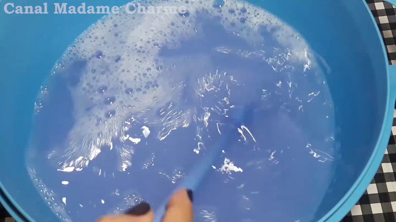 LIMPA PISO COM ALTO PODER DE BRILHO E PERFUME PROLONGADO