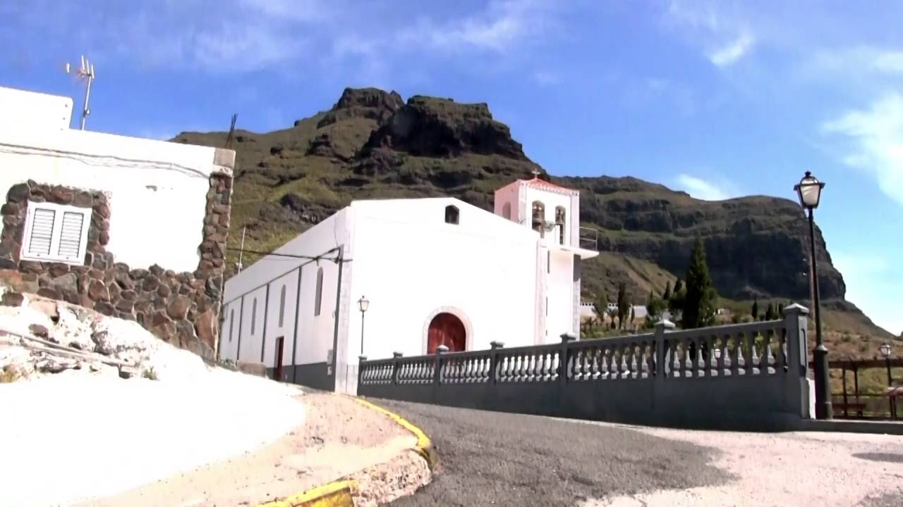 Playa y Pueblo de Tasarte