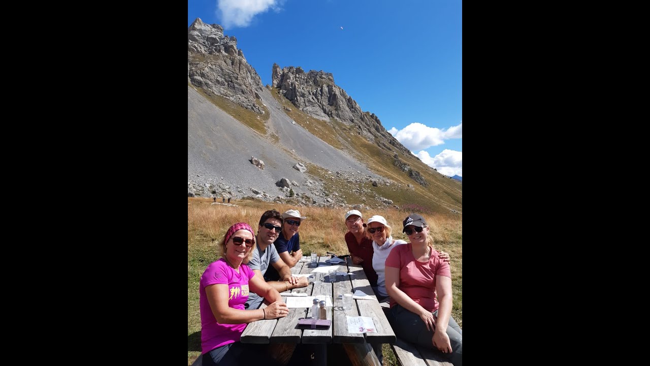 Refuge de Furfande et chalets de Clapeyto dans le Queyras