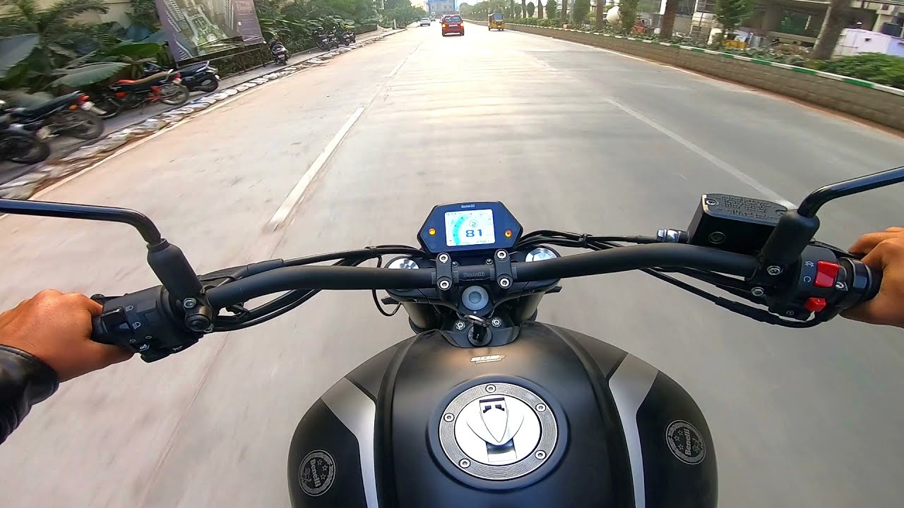 Benelli 502C Review - Best Sounding Inline 2 cylinder Cruiser in India